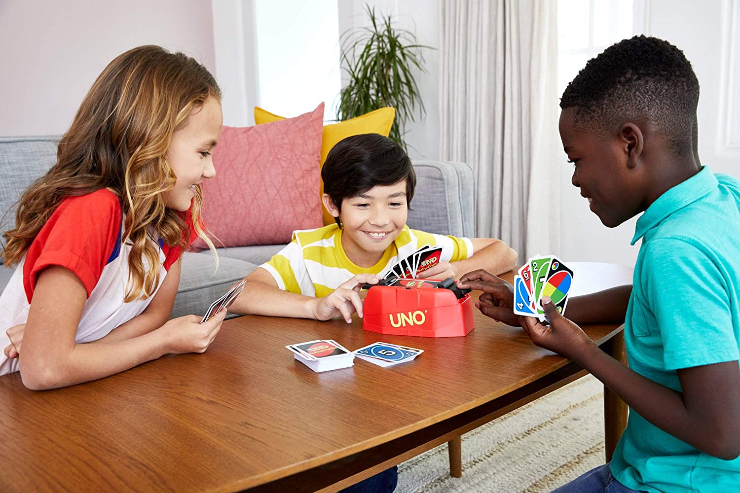 UNO Showdown Family Card Game for Kids GKC04 - Image 5