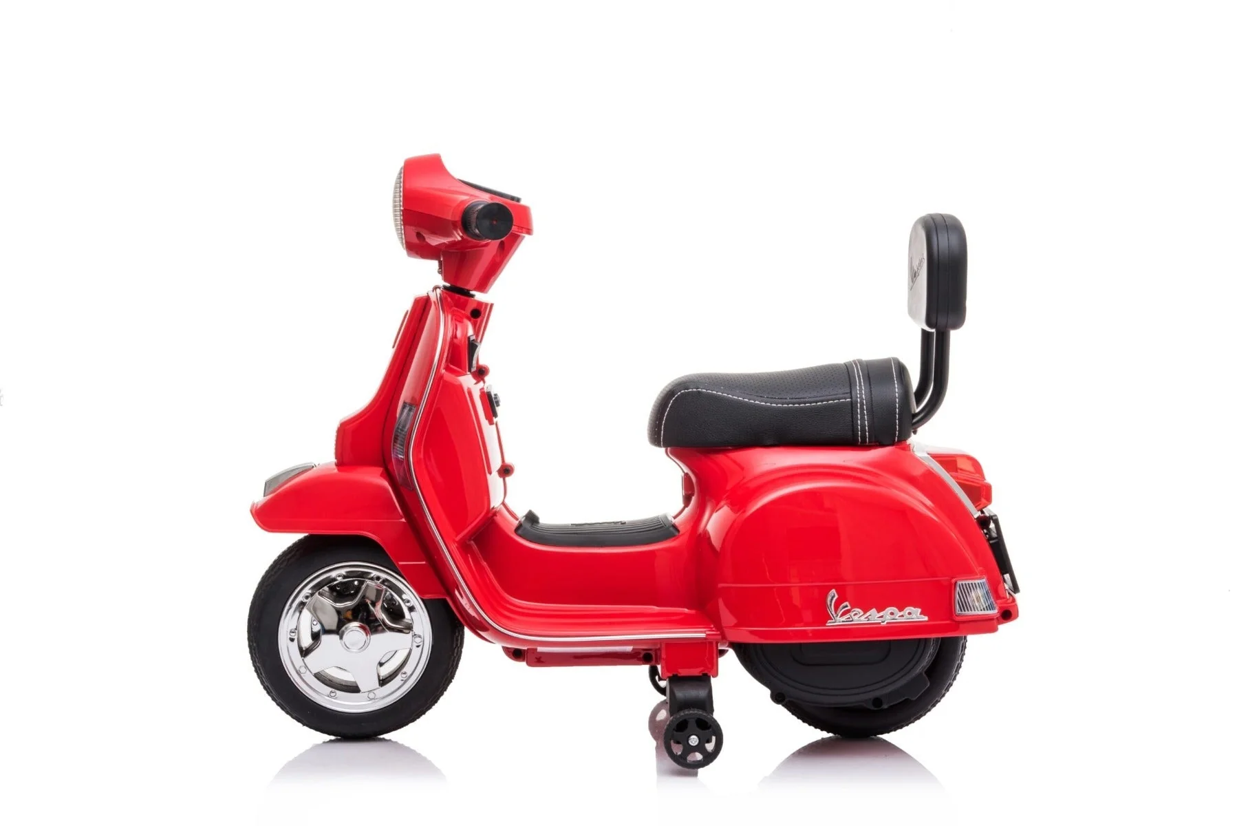 Vespa Motorcycle Red - Image 3