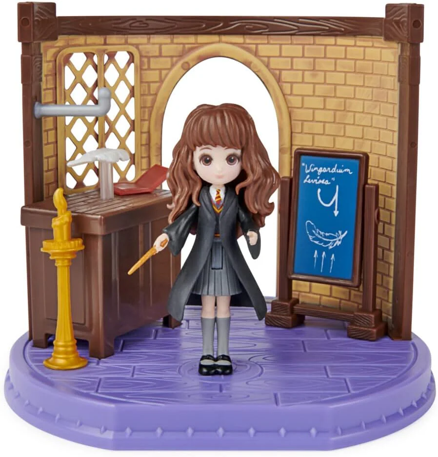 Wizarding World Harry Potter Playset Class Spells 6061846 - Image 4