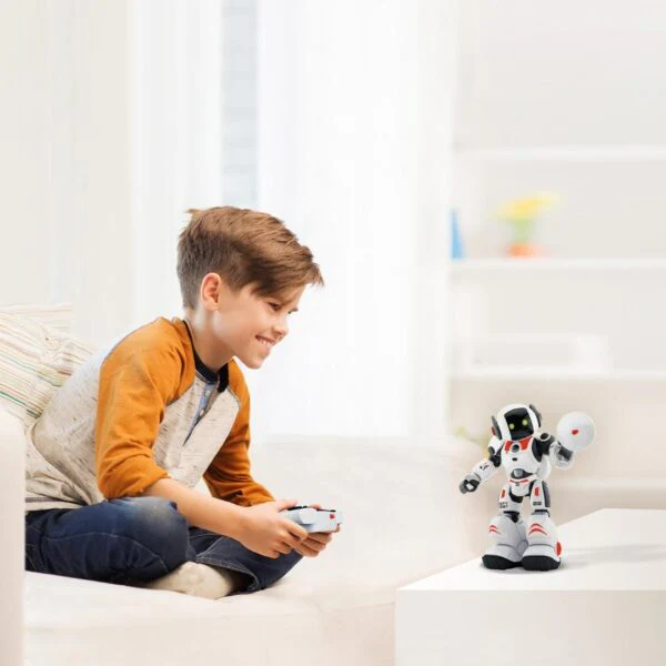 Xtrem Bots James the Spy Bot XT3803084