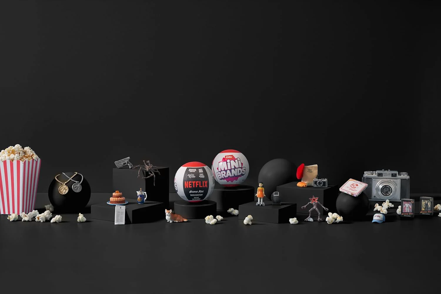 Zuru 5 Surprise Mini Brands Netflix Series-1 77563GQ2 - Image 2